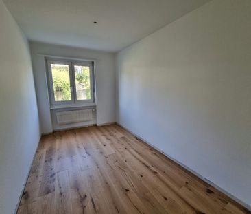Schöne 3-Zimmer-Wohnung mit Balkon in Rüfenacht BE - Photo 1