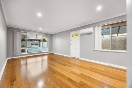 Stunning Two Bedroom Home! - Photo 4