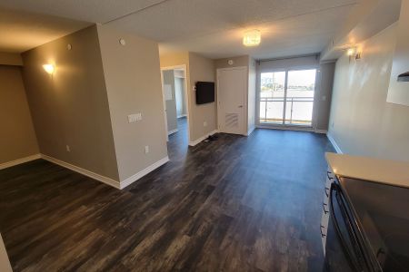 For Lease - 716 Main Street Unit# 303, Milton, Ontario - Photo 4