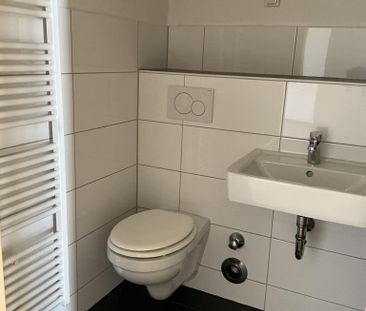 3-Zimmer-Wohnung mit Balkon in Siegen-Dillnhütten mieten - Photo 4