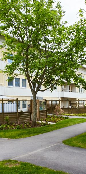 Lövsångargatan 10 - Foto 1