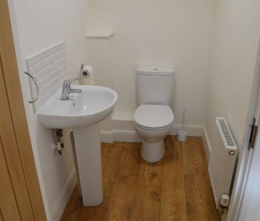 2 bedroom terraced house to rent - Photo 6
