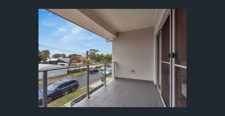 Stylish and Modern Townhouse Living - Photo 5