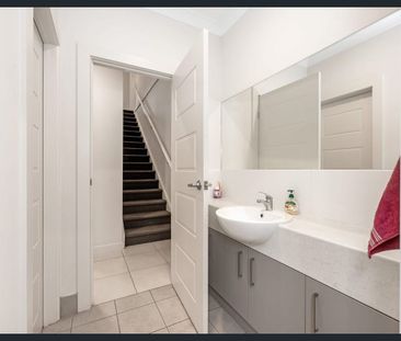 Live Where Lifestyle Meets Convenience - Photo 4