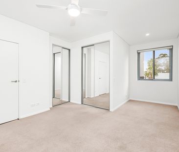 Two Bedroom Security Apartment With Parking - Photo 1