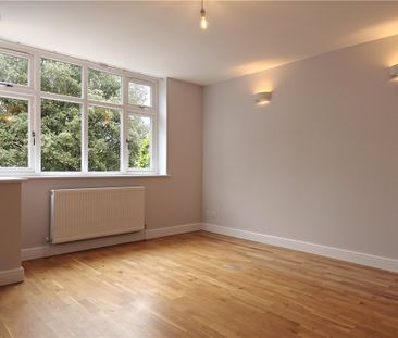 Rydes Hill Road, Guildford, Surrey, GU2 9SP - Photo 1