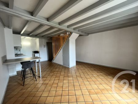 Location Appartement 2 pièces 46m² ORTHEZ 64300 - Photo 3