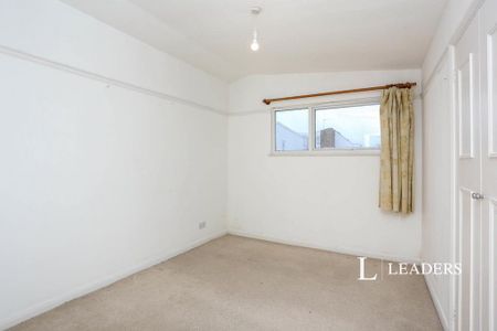 4 bedroom house to rent - Photo 3