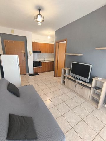 Studio/Γκαρσονιέρα για ενοικίαση Μητρόπολη (Κομοτηνή) - Photo 2