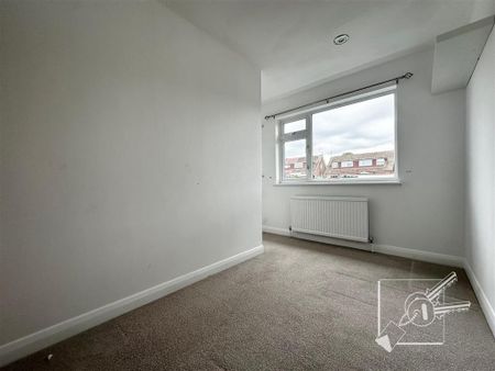3 bedroom end of terrace house to rent - Photo 5