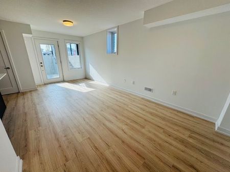 For Lease - 940 St David Street Unit# 85, Centre Wellington, Ontario - Photo 5