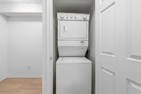 For Lease - 3880 Duke Of York Boulevard Unit# 1008, Mississauga, Ontario - Photo 3