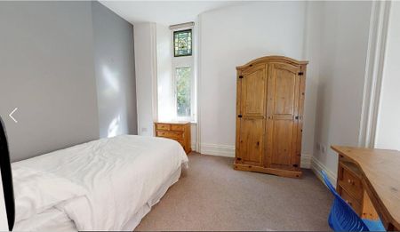 3 bedroom flat to rent - Photo 2