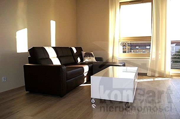 APARTAMENT 2 POKOJE Z GARAŻEM - Photo 1