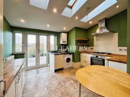 4 bedroom property to rent - Photo 4