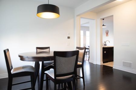 For Lease - 105 Balsdon Hollow, East Gwillimbury, Ontario - Photo 3