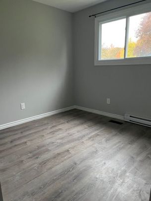 For Lease - 62 Wexford Avenue Unit# Main, London East, Ontario - Photo 1