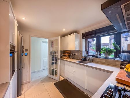 5 bedroom detached house to rent - Photo 5