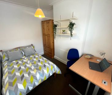 2 Bedrooms, 27 Carmelite Road – Student Accommodation Coventry - Photo 3