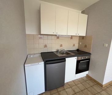 Location Appartement 1 pièce 26m² CARCASSONNE 11000 - Photo 3