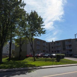 6½ (4 ch) Ste-Foy - UNIVERSITÉ \CEGEP libre - Photo 2