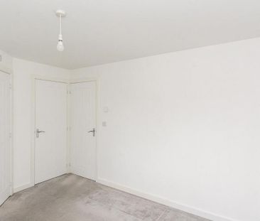 3 bedroom end of terrace house to rent - Photo 6