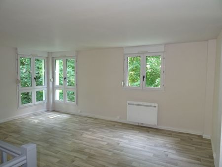 Location appartement T6 106.66m² à Reims (51100) Loyer CC * : 738.30 € Réf : ER.14966 - Photo 2