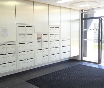 location Appartement T2 DE 40.4m² À VILLEURBANNE - Photo 1