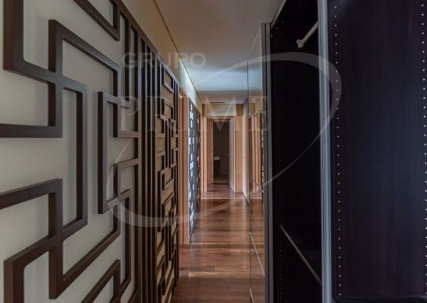 Apartamento T4 em Porto