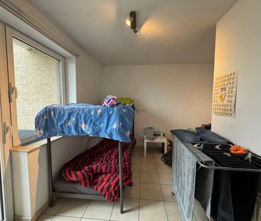 Gunstig gelegen appartement met 2 slaapkamers en staanplaats - Photo 1