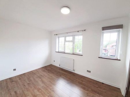 2 bedroom end of terrace house to rent - Photo 3