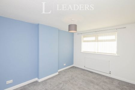 3 bedroom house to rent Barnwood Close, Mickleover, DE3 - Photo 2