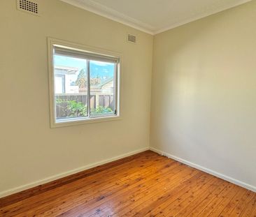 19 Melbourne Street, Oxley Park, NSW 2760 - Photo 6