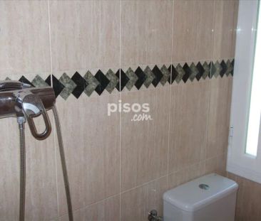 Estudio en alquiler en Passeig de Valldaura, cerca de Carrer del Ca... - Photo 2