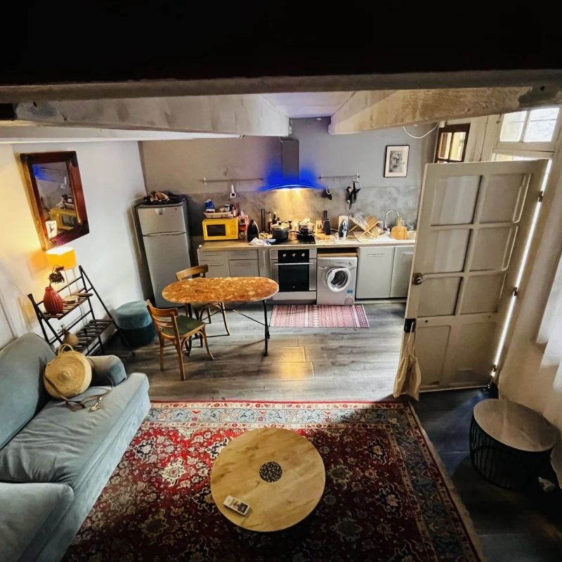 Arles, maison de ville 2 pièces avec cour! - Photo 1