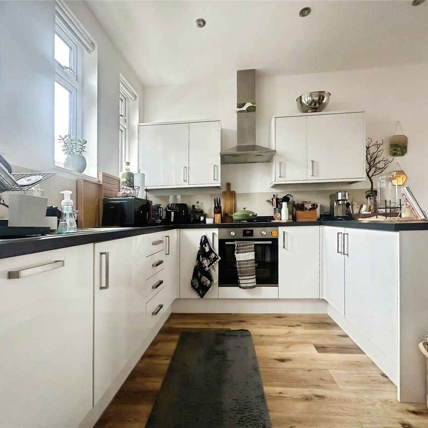 Radnor Road, Twickenham, TW1 4NB - Photo 1