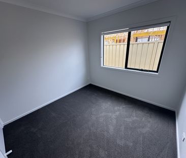 Unit 1 / 30 Woodstock Street, Shepparton VIC 3630 - Photo 1