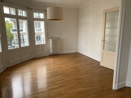 Location Appartement 3 pièces 80m² ANNECY 74000 - Photo 2