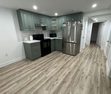 For Lease - 23 Bleasdale Avenue, Brampton, Ontario - Photo 2