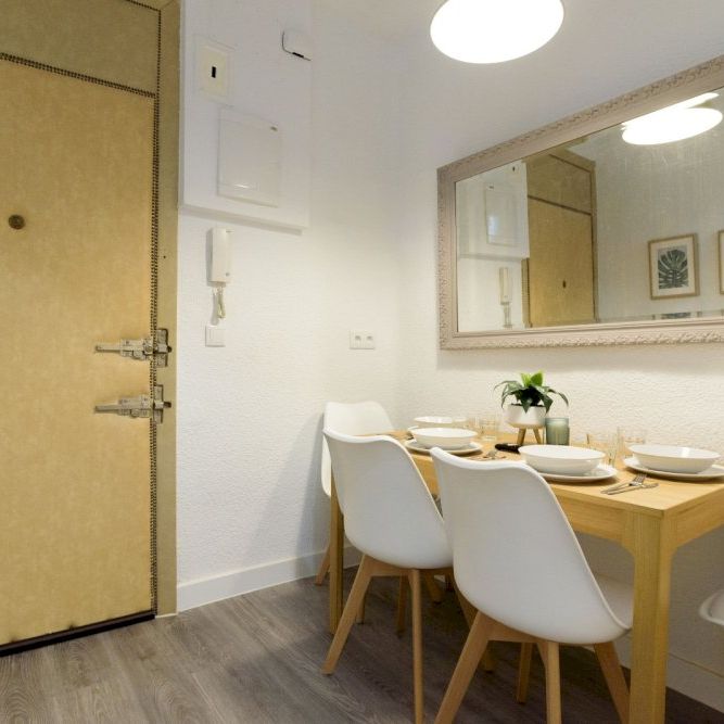 Double room in Ayala Street - Foto 1