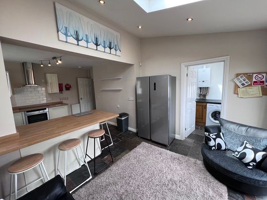 Hazelwood Avenue, Osbaldwick - P1885 - Photo 1