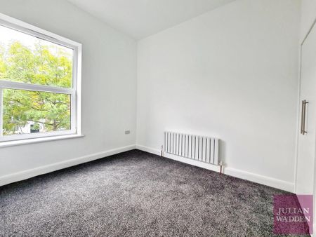 2 bedroom terraced house to rent - Photo 2