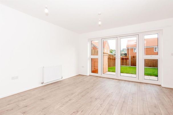 2 bedroom terraced house to rent - Photo 1