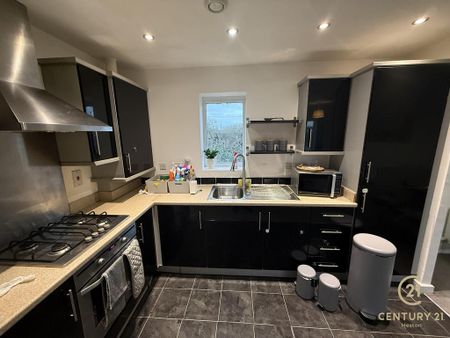 2 bedroom flat to rent - Photo 4