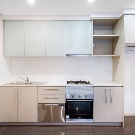 1 bedroom apartment - 25% below market rent - Photo 3