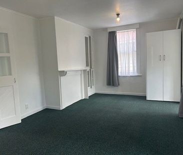 Great Kingsland Villa - Photo 3