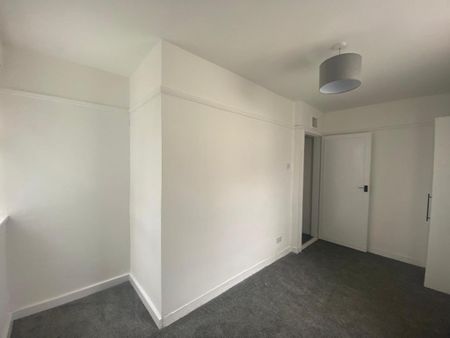 2 bedroom semi-detached house to rent - Photo 4