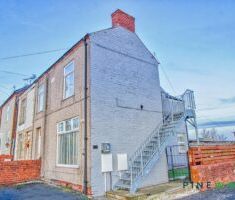 2 BEDROOM Apartment - First Floor - Photo 4