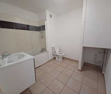 A LOUER - APPARTEMENT T2 - STE CLOTILDE - Photo 4
