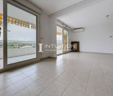 Location Appartement 4 pièces 92m² LE CANNET 06110 - Photo 6
